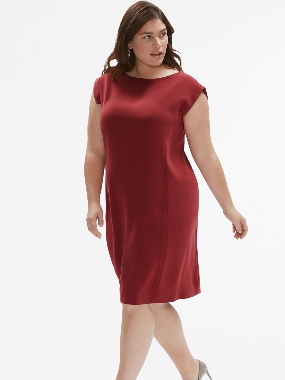 MM. LaFleur Sarah Crepe Dress Boat Neck Pomegranate Plus Size